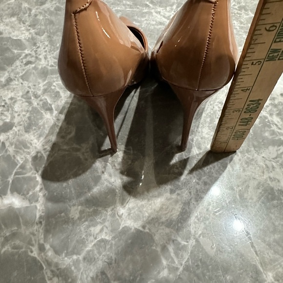 Azalea Wang Exotic Brown Pumps Cheetah Soles Patent Leather SZ 6 - Picture 9 of 9